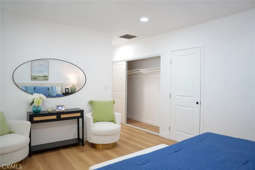 9243 Cayuga Sun Valley, CA 91352