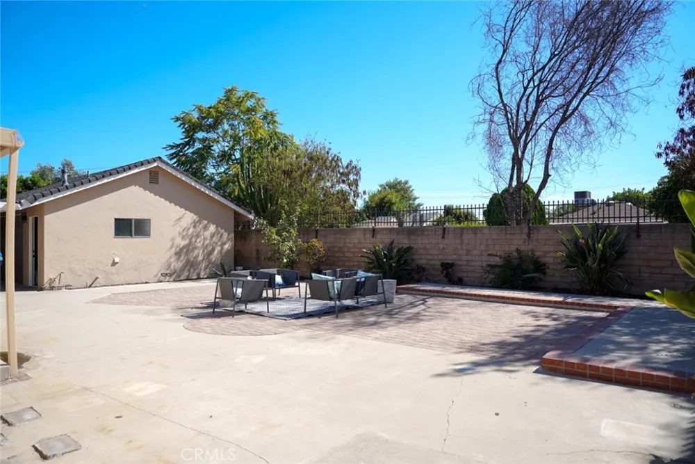 9243 Cayuga Sun Valley, CA 91352