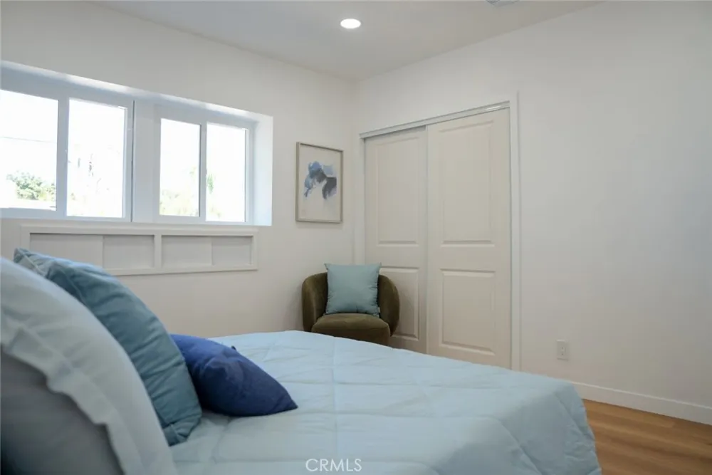 9243 Cayuga Sun Valley, CA 91352