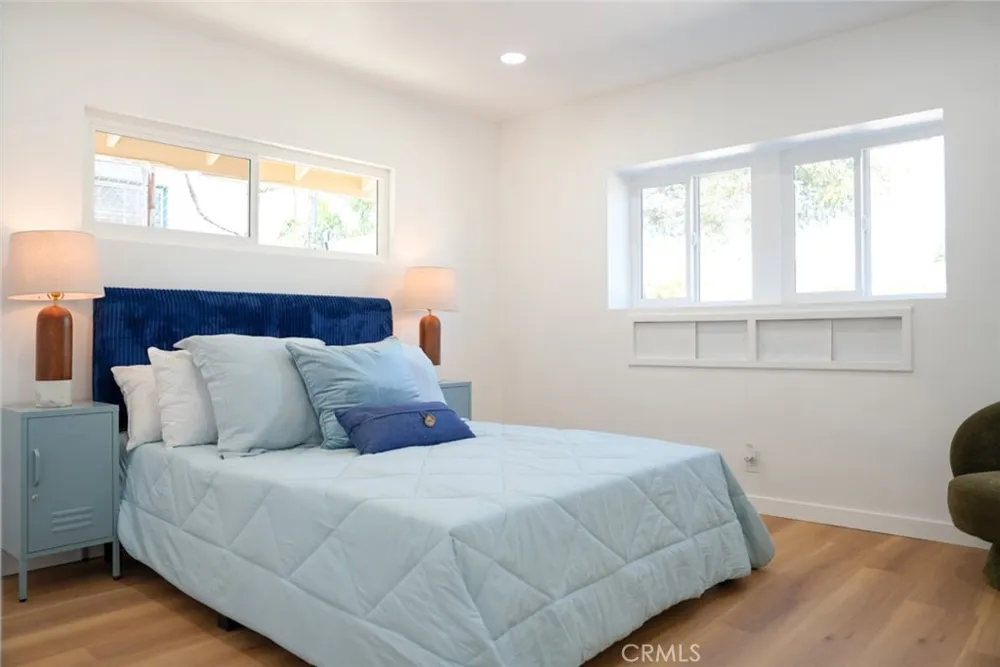 9243 Cayuga Sun Valley, CA 91352