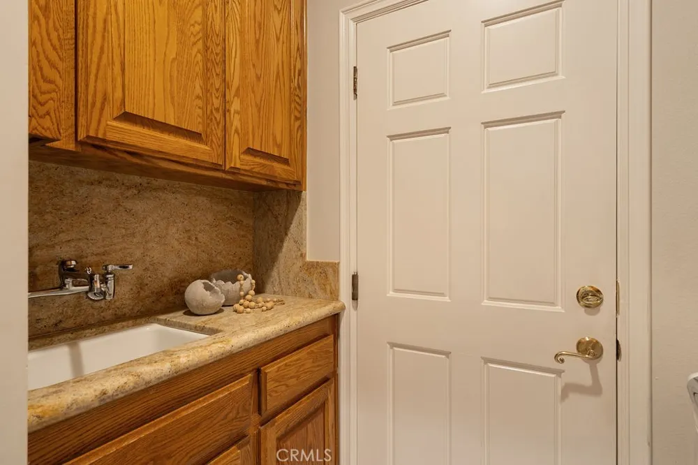 3802 E Rolling Green Lane Orange, CA 92867