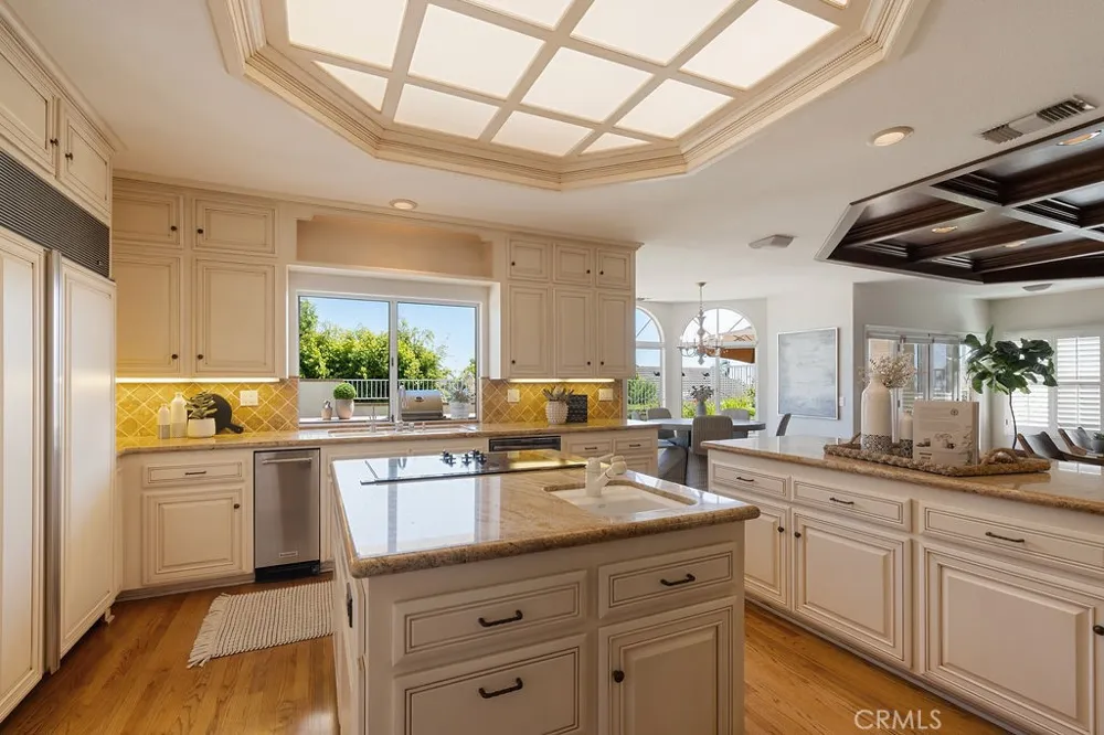 3802 E Rolling Green Lane Orange, CA 92867