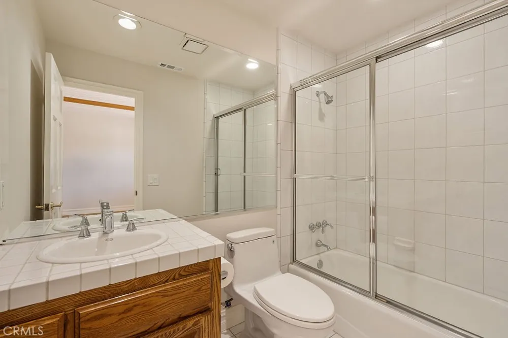 3802 E Rolling Green Lane Orange, CA 92867