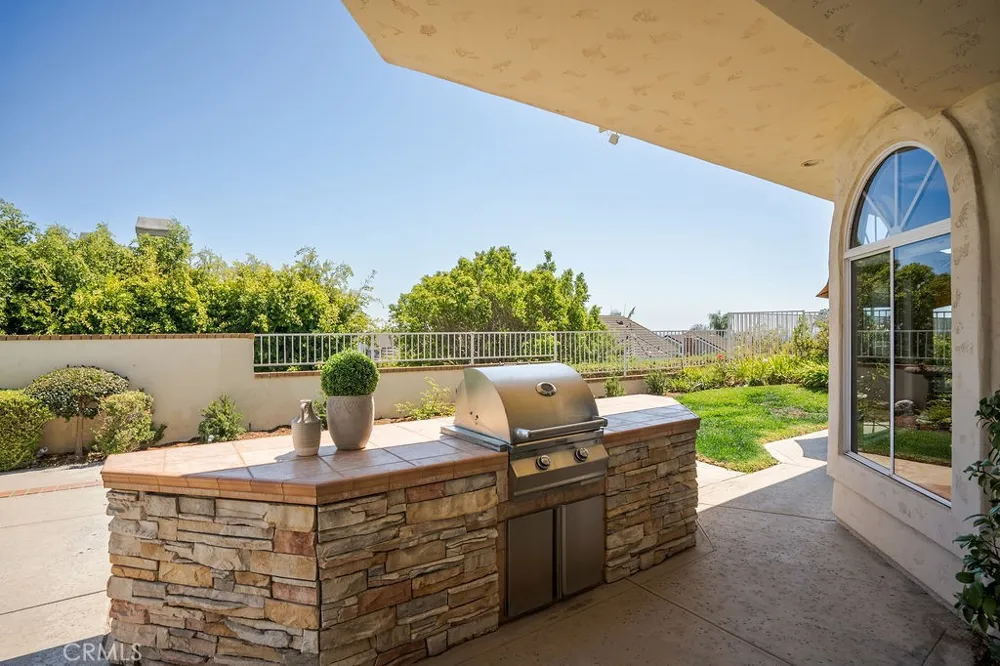 3802 E Rolling Green Lane Orange, CA 92867