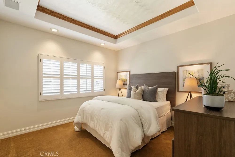 3802 E Rolling Green Lane Orange, CA 92867