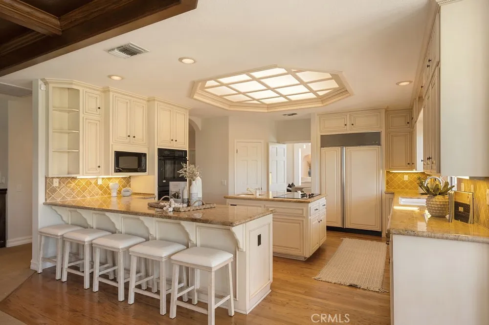 3802 E Rolling Green Lane Orange, CA 92867