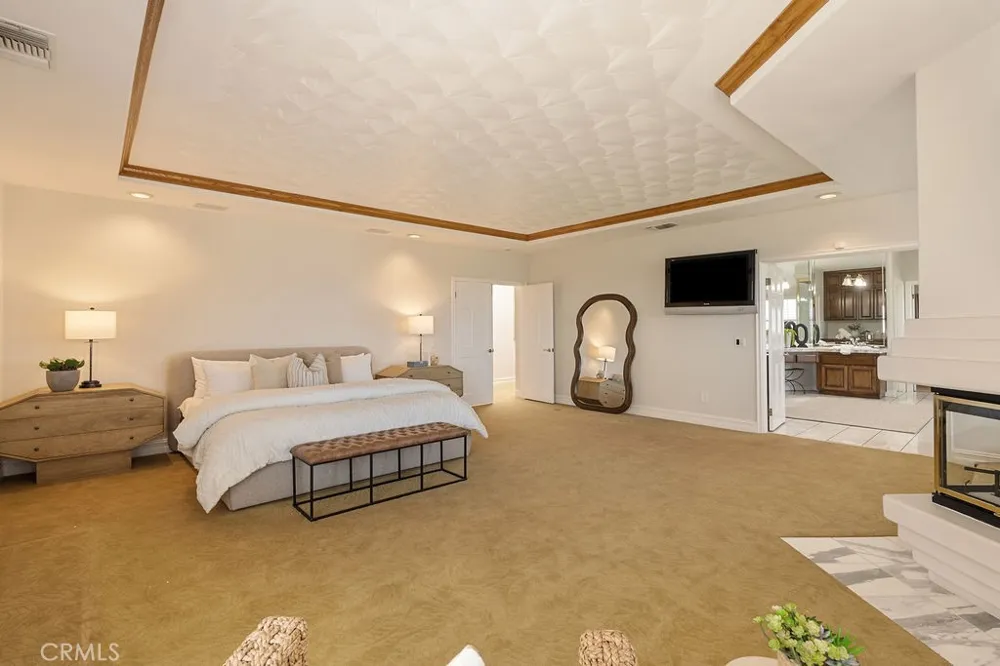 3802 E Rolling Green Lane Orange, CA 92867