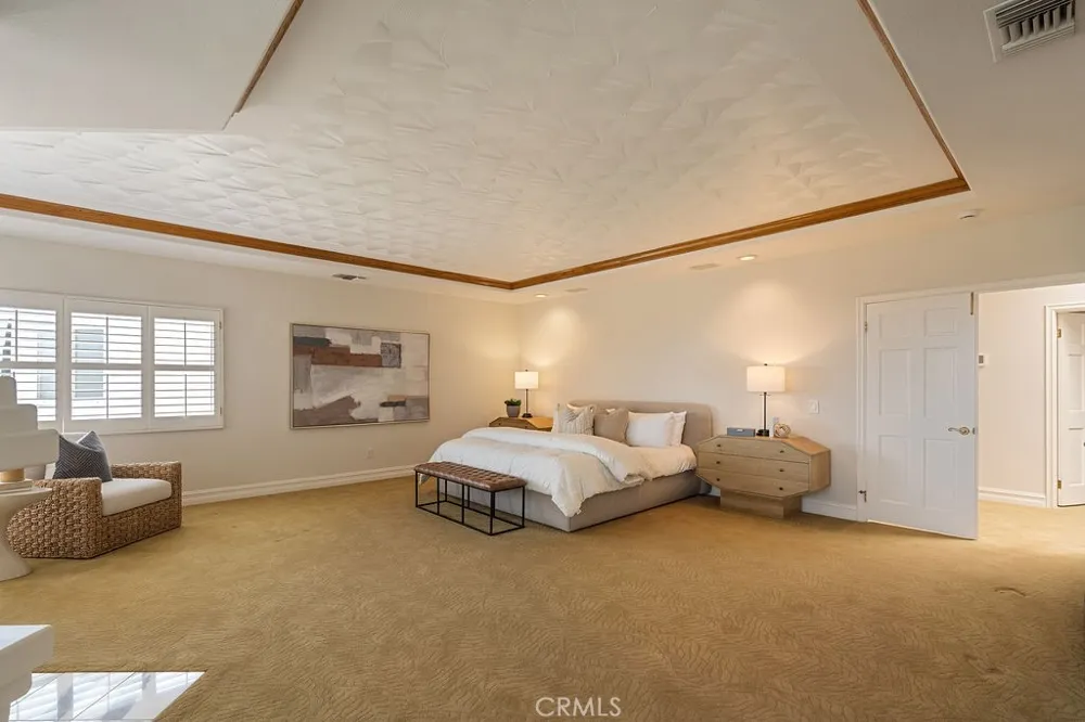 3802 E Rolling Green Lane Orange, CA 92867