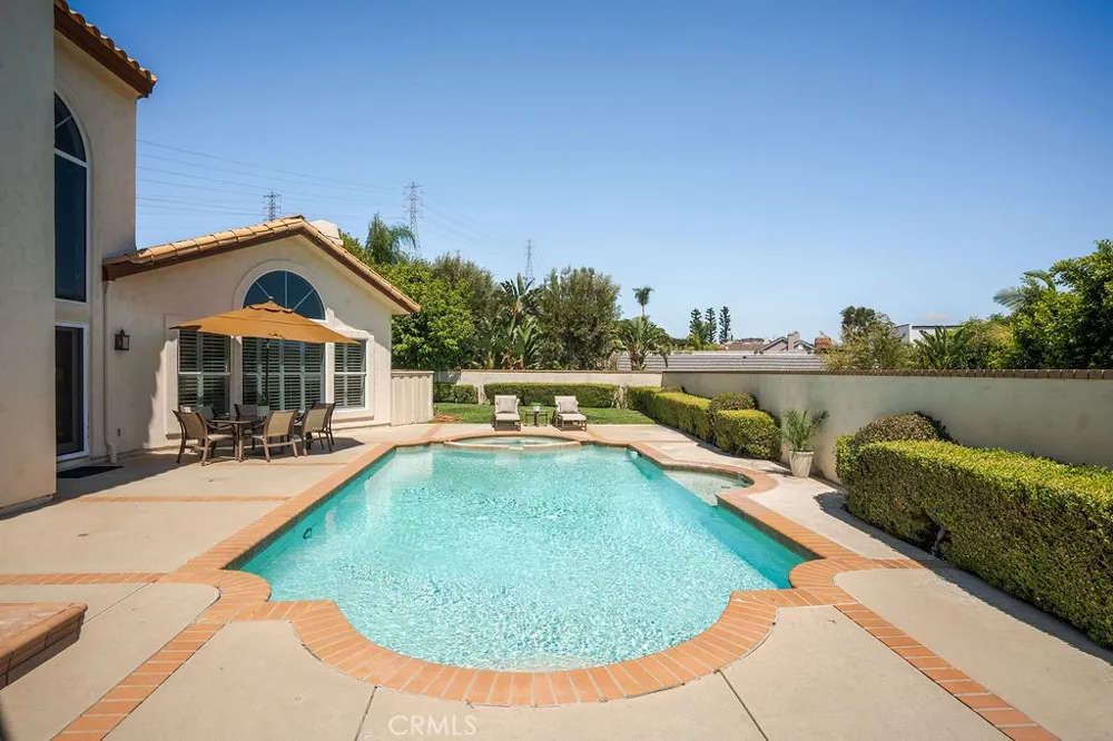 3802 E Rolling Green Lane Orange, CA 92867