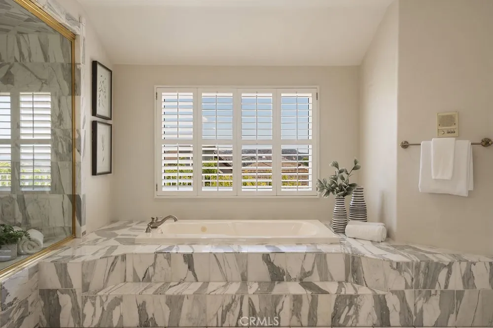 3802 E Rolling Green Lane Orange, CA 92867