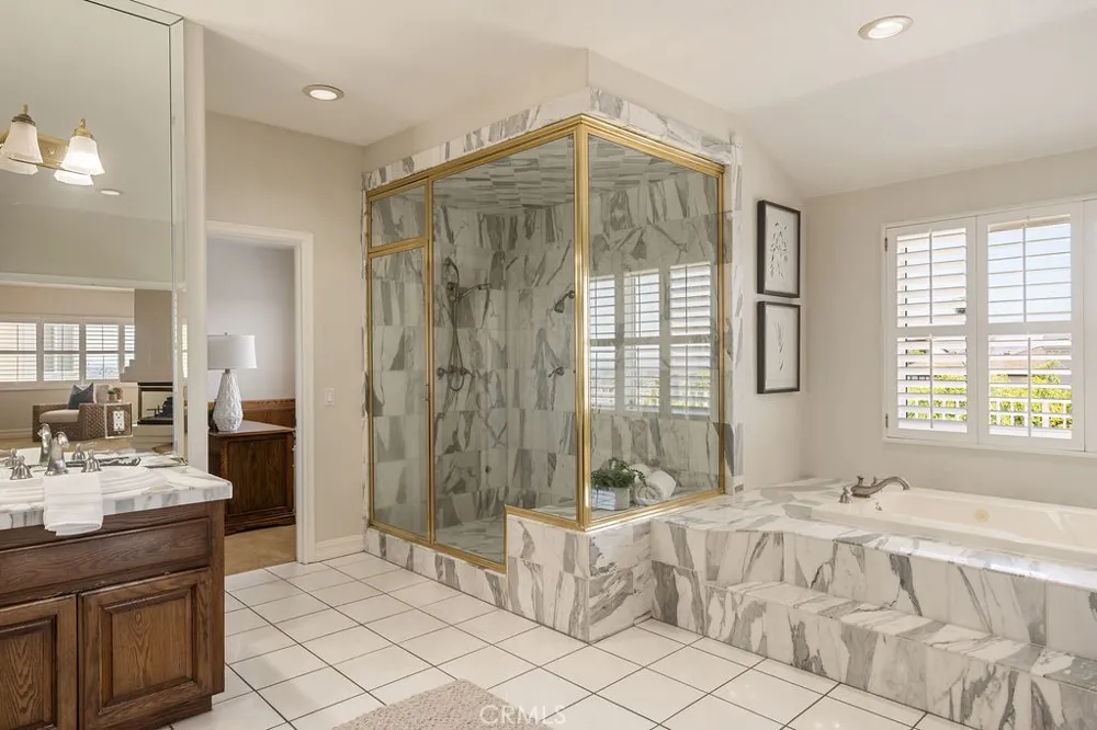 3802 E Rolling Green Lane Orange, CA 92867