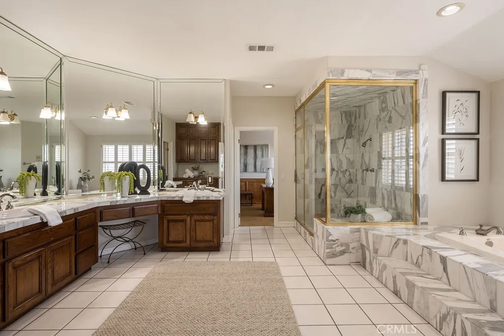 3802 E Rolling Green Lane Orange, CA 92867