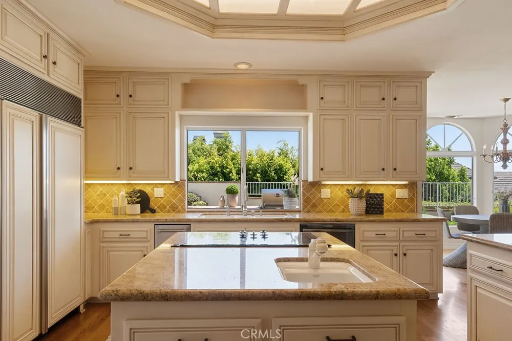 3802 E Rolling Green Lane Orange, CA 92867