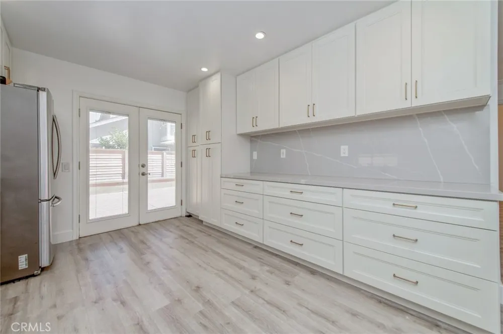 38 Cresthaven Irvine, CA 92604