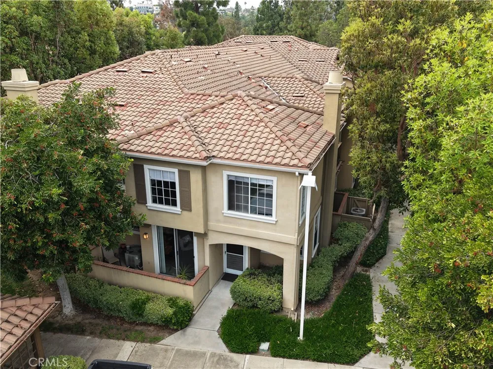 251 Gallery Tustin, CA 92782
