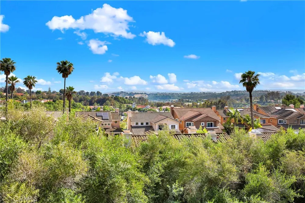 27130 S Ridge Drive Mission Viejo, CA 92692