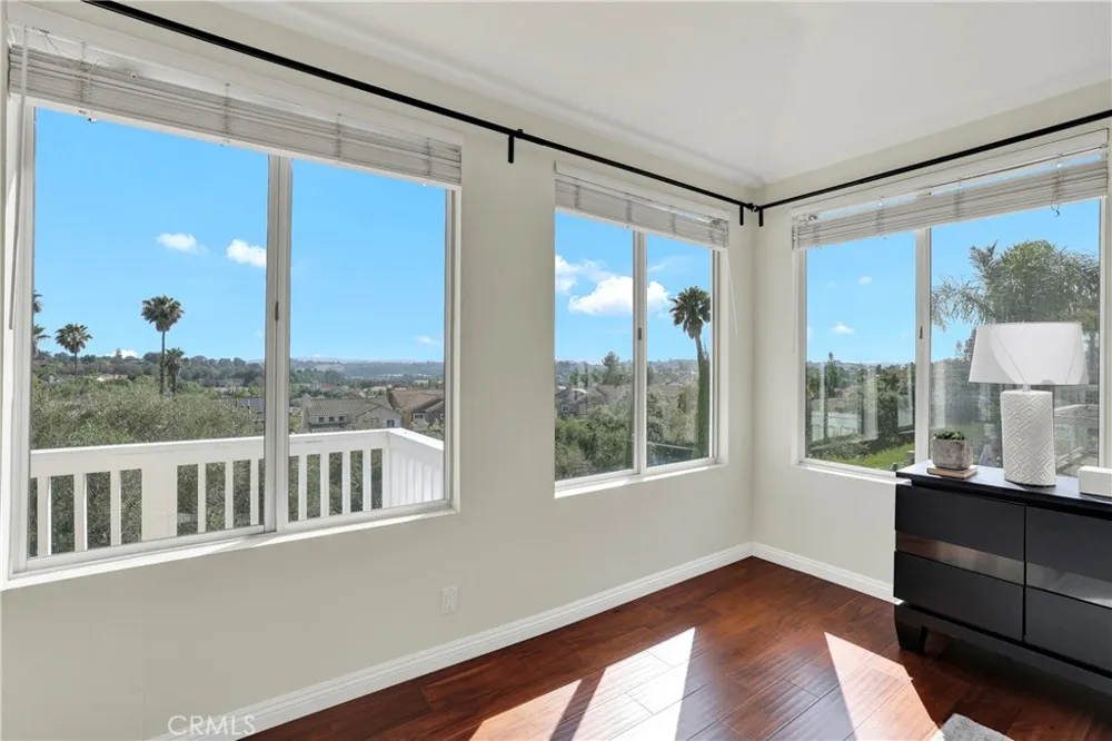 27130 S Ridge Drive Mission Viejo, CA 92692