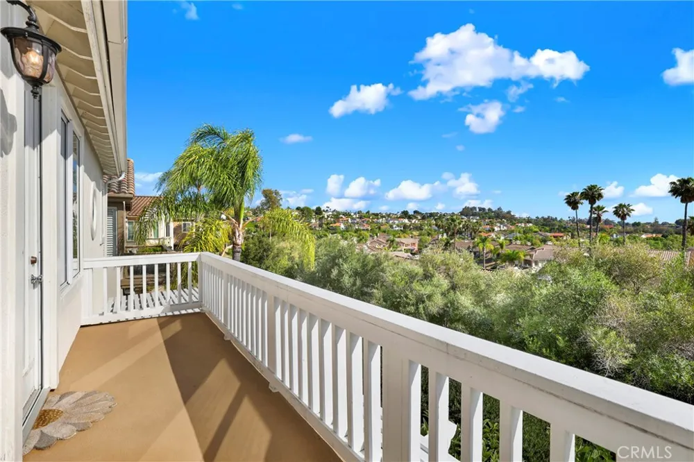27130 S Ridge Drive Mission Viejo, CA 92692