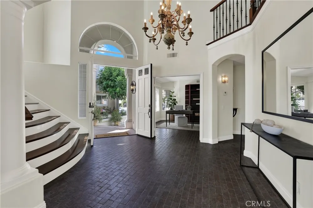 27130 S Ridge Drive Mission Viejo, CA 92692