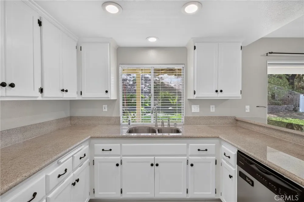 13189 Lucky Spur Lane Corona, CA 92883