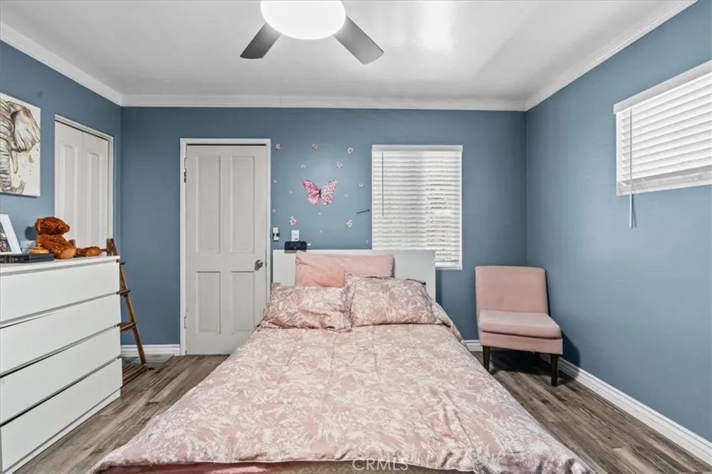 407 E Sunset Long Beach, CA 90805