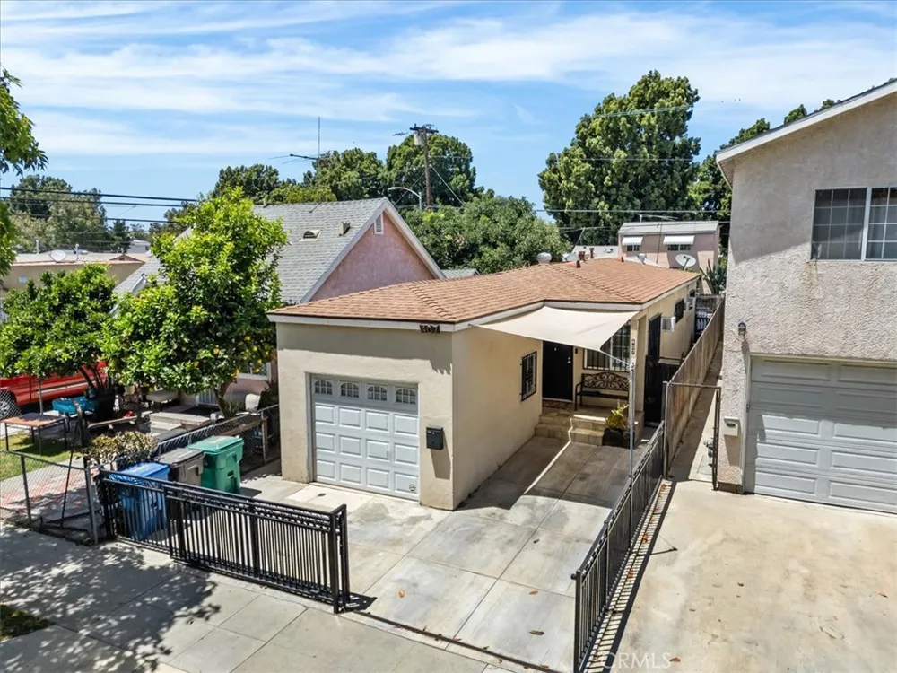 407 E Sunset Long Beach, CA 90805