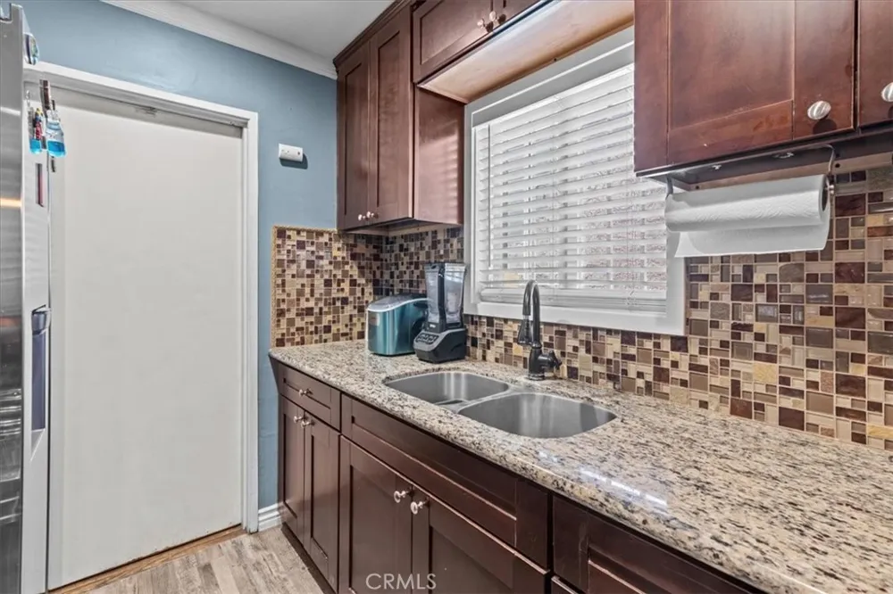 407 E Sunset Long Beach, CA 90805