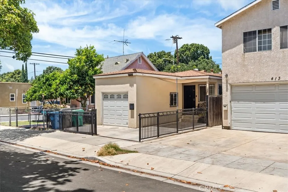 407 E Sunset Long Beach, CA 90805