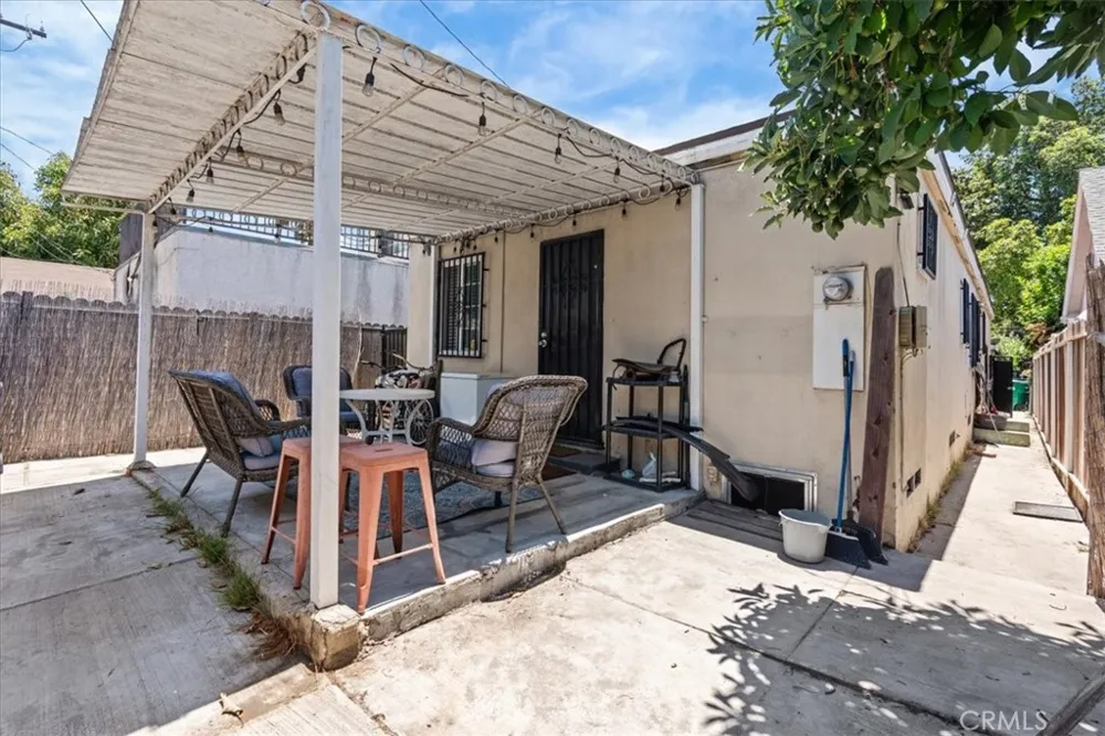 407 E Sunset Long Beach, CA 90805