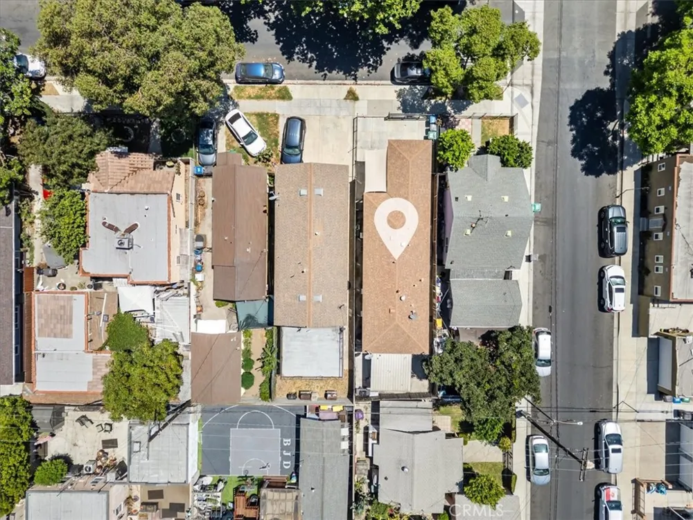 407 E Sunset Long Beach, CA 90805