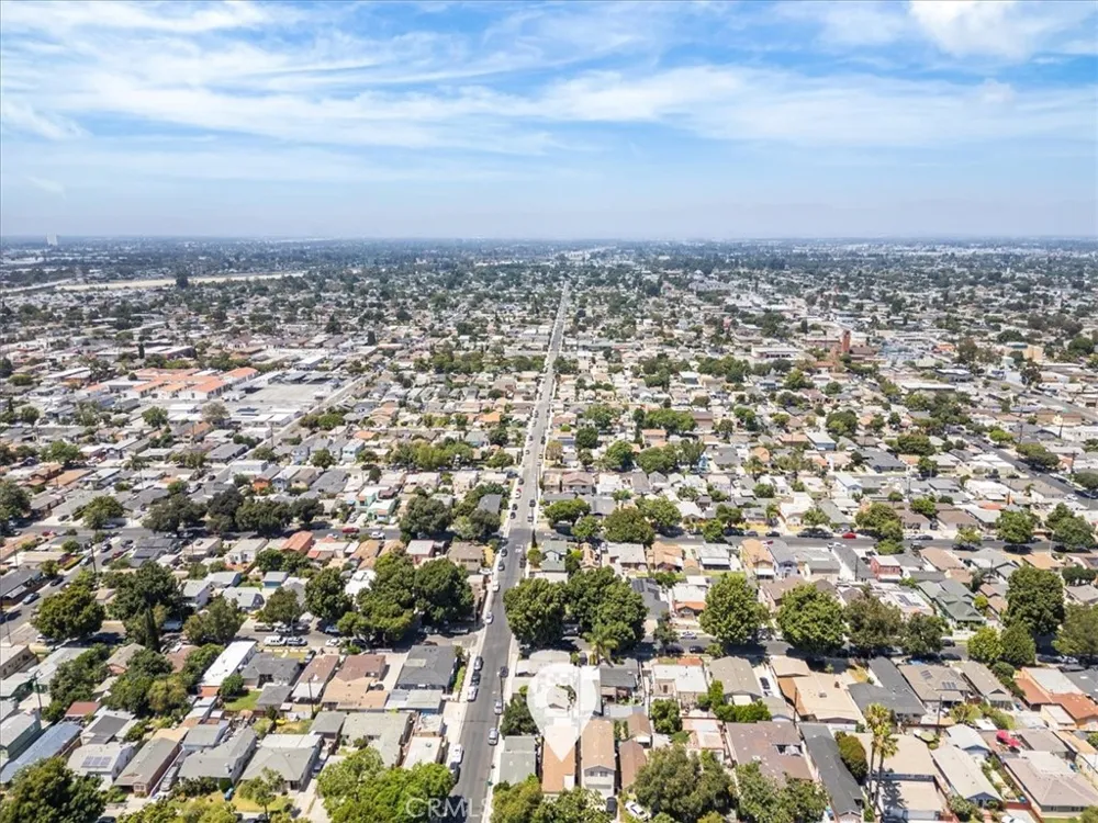 407 E Sunset Long Beach, CA 90805