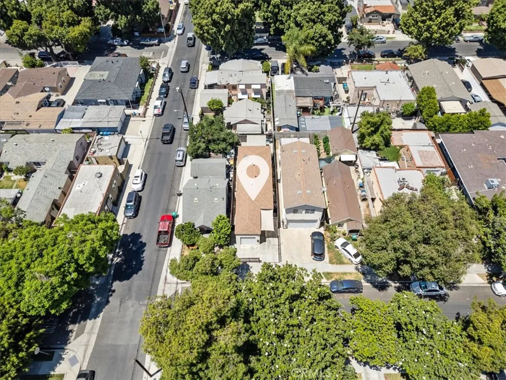407 E Sunset Long Beach, CA 90805