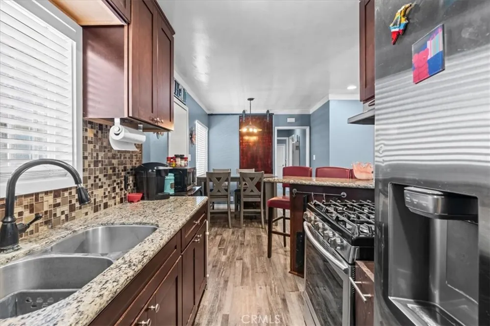 407 E Sunset Long Beach, CA 90805