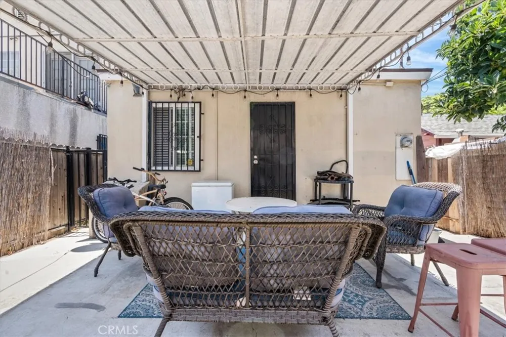 407 E Sunset Long Beach, CA 90805