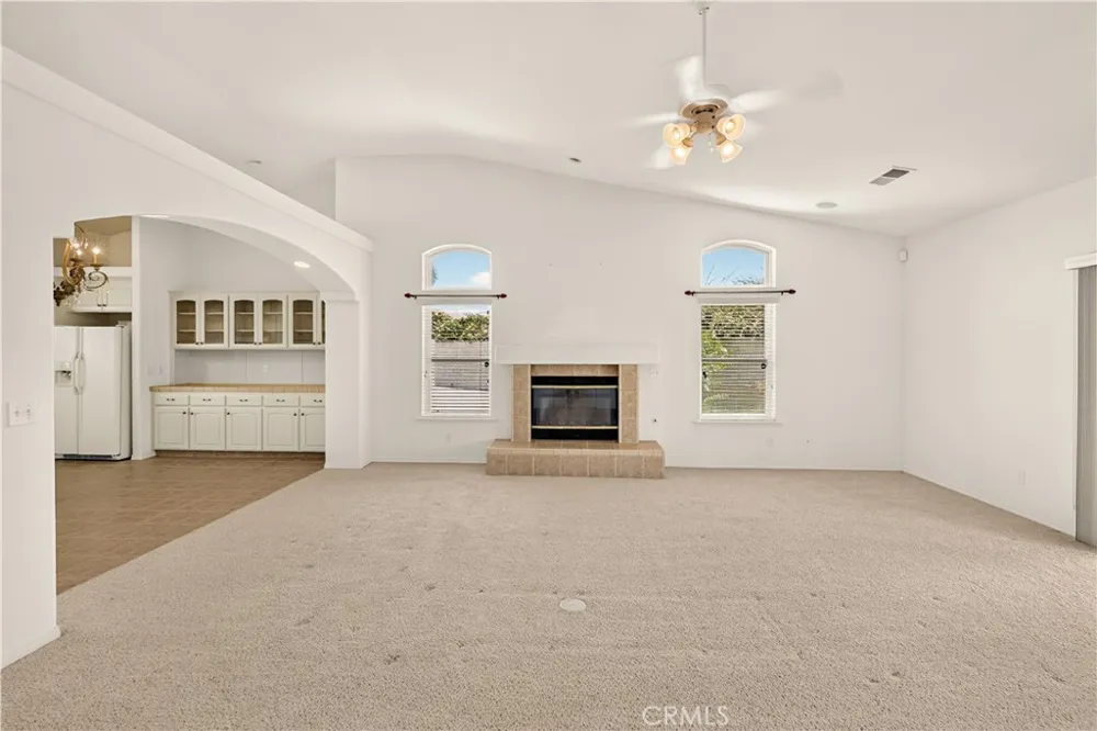 3077 Express Court Madera, CA 93637