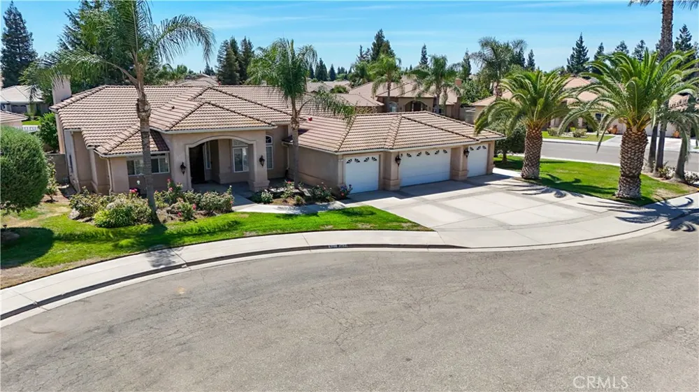 3077 Express Court Madera, CA 93637