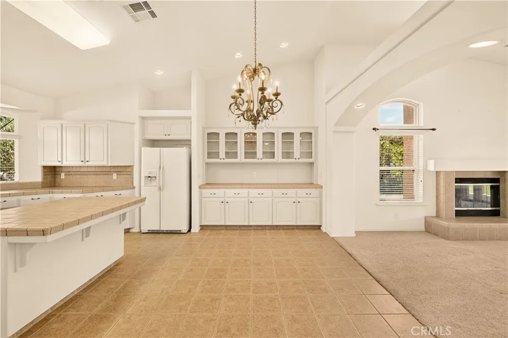 3077 Express Court Madera, CA 93637
