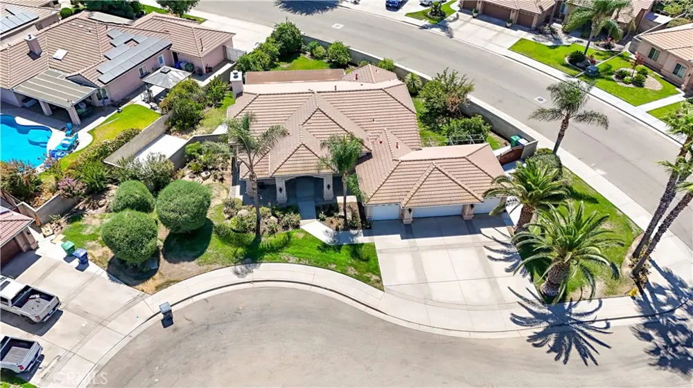 3077 Express Court Madera, CA 93637
