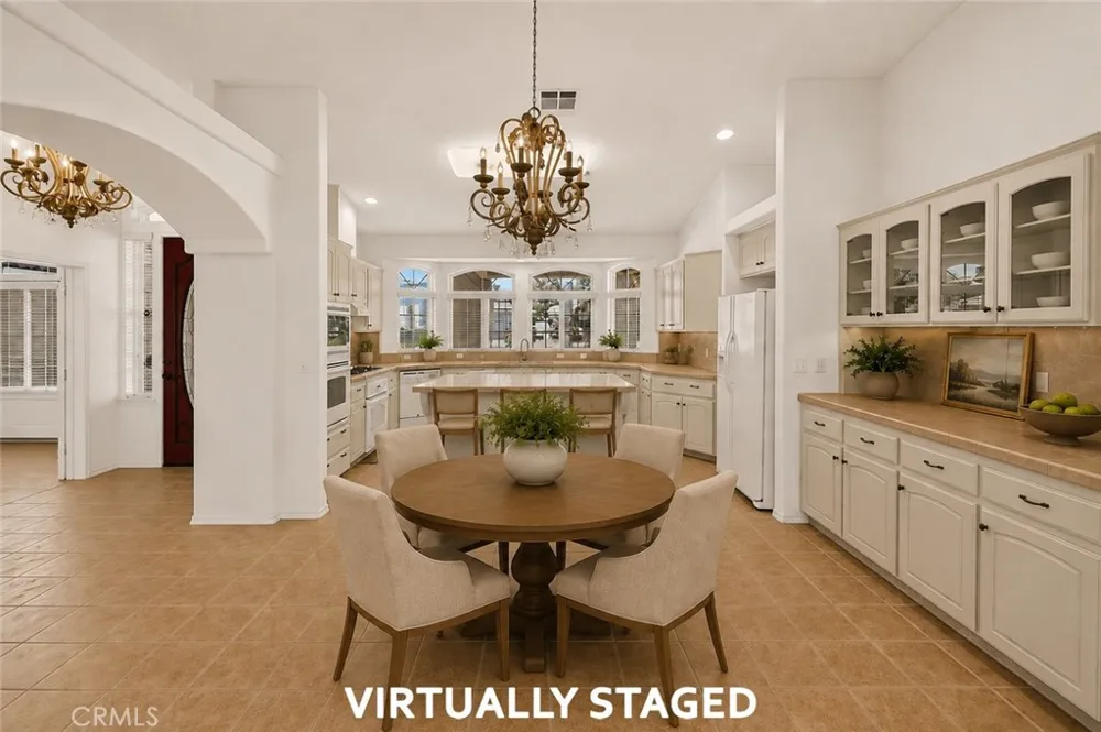 3077 Express Court Madera, CA 93637