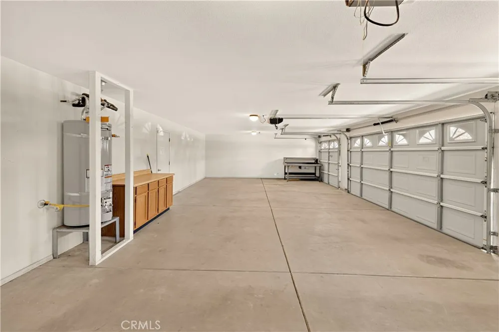 3077 Express Court Madera, CA 93637