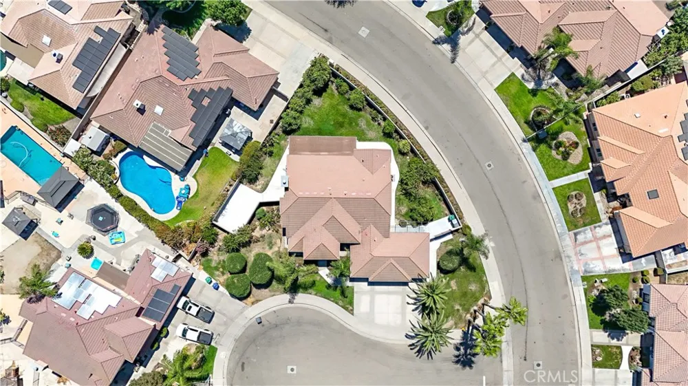 3077 Express Court Madera, CA 93637