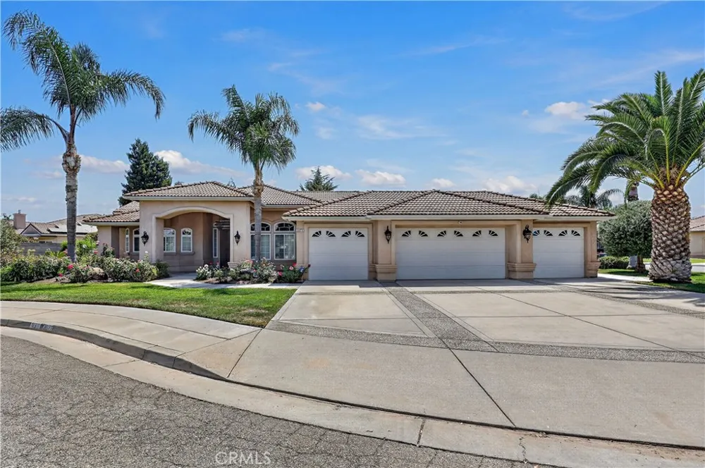 3077 Express Court Madera, CA 93637