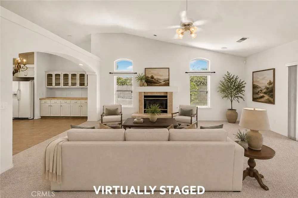 3077 Express Court Madera, CA 93637
