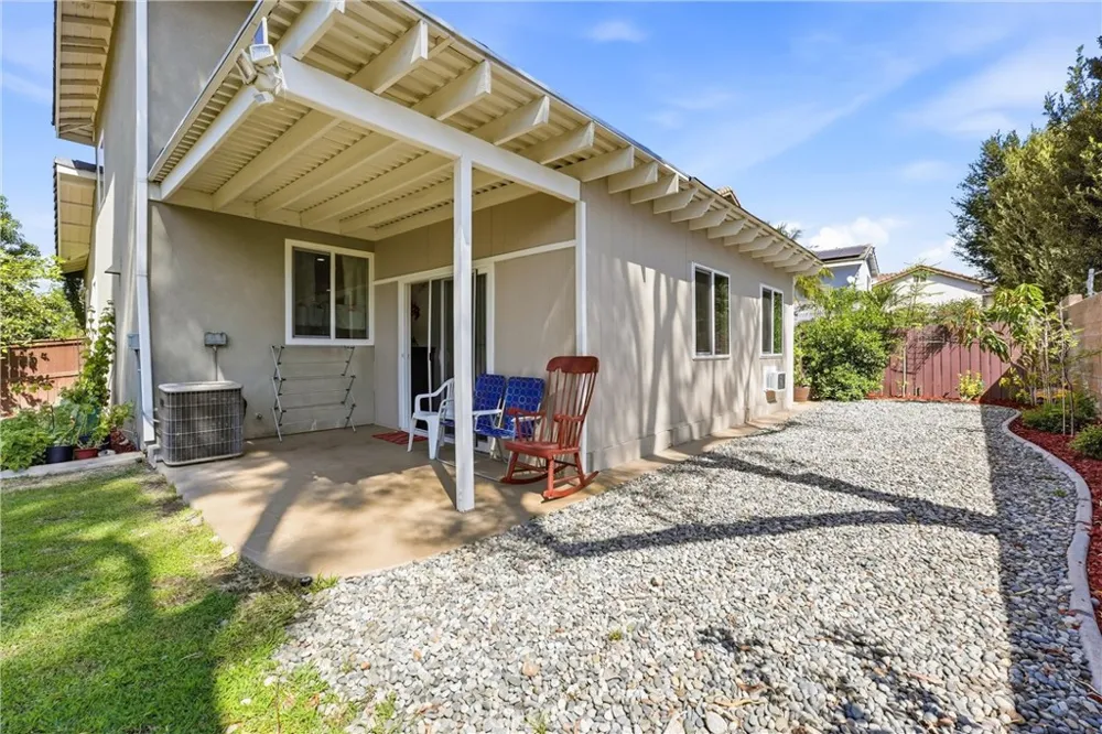 2822 Parksquare Pomona, CA 91767