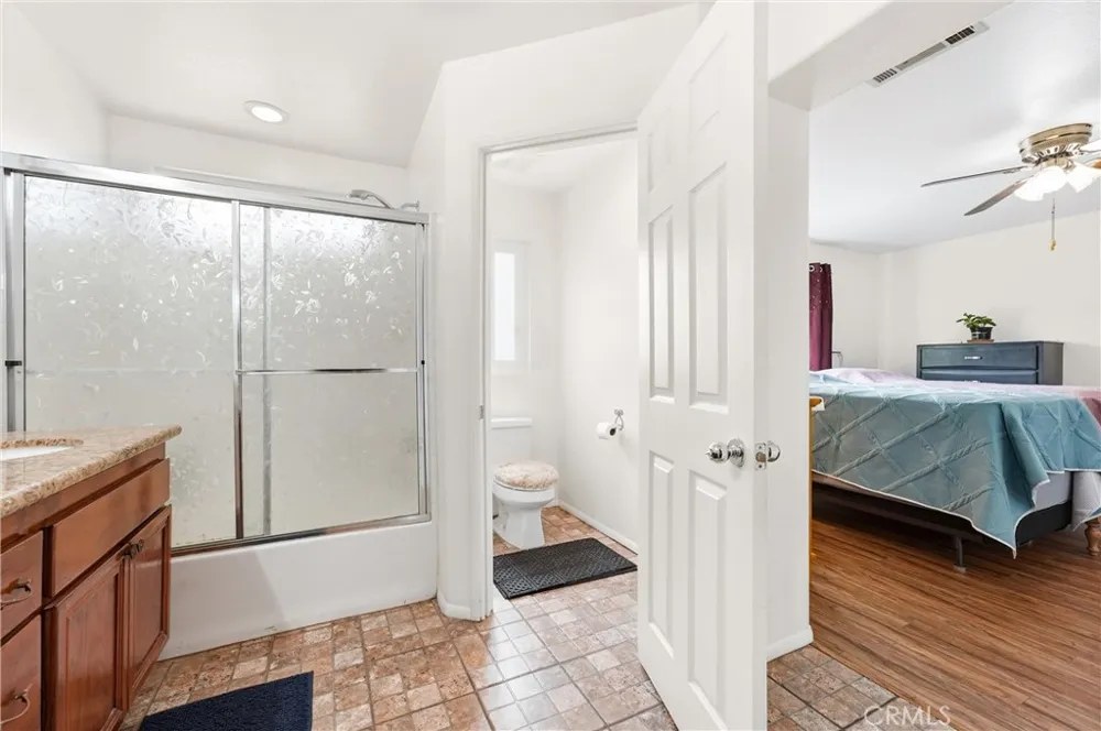 2822 Parksquare Pomona, CA 91767