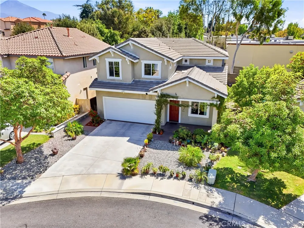 2822 Parksquare Pomona, CA 91767