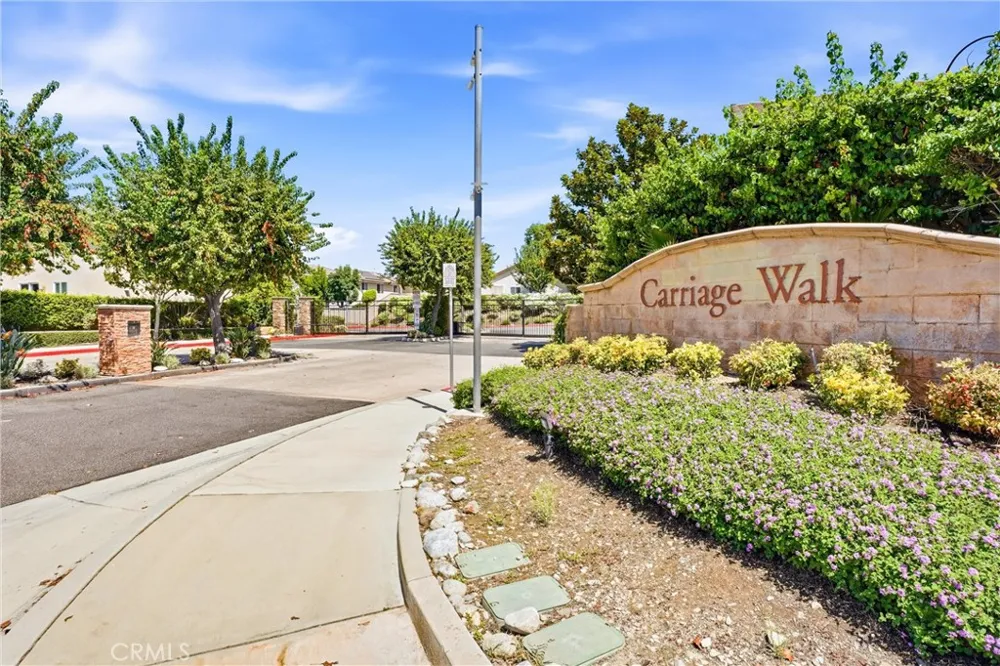 2822 Parksquare Pomona, CA 91767