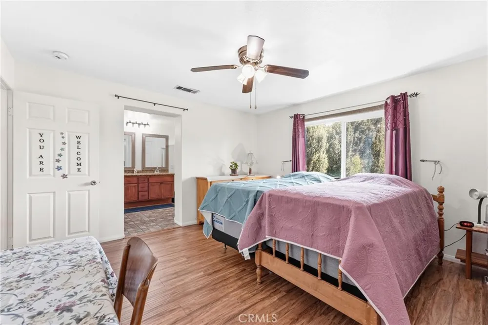 2822 Parksquare Pomona, CA 91767