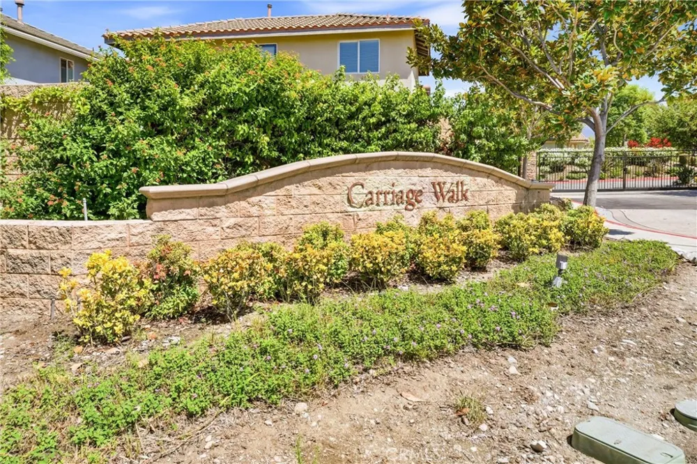 2822 Parksquare Pomona, CA 91767