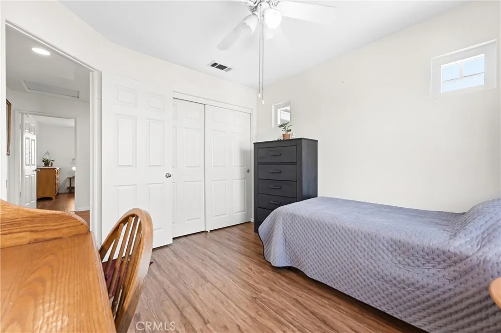 2822 Parksquare Pomona, CA 91767